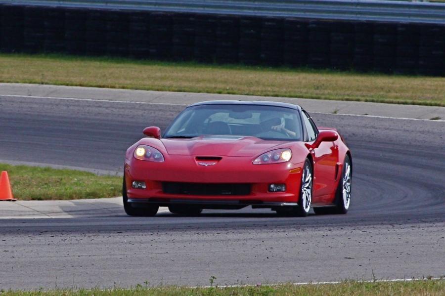  Chevrolet Covette ZR1 on Track 2009 года  (фото 54 из 65)